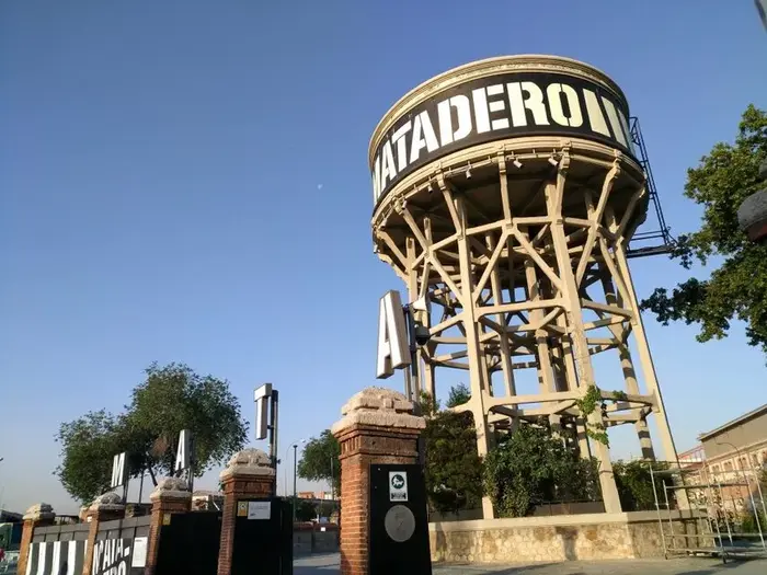 Entrada matadero, donde tenemos el campus